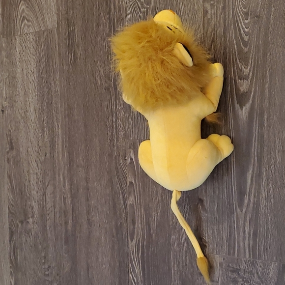 Disney's THE LION KING Ready to Roar Simba Plush Toy - No Sound - Picture 8 of 11